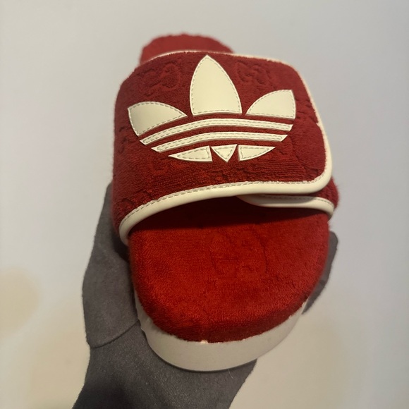AUTHENTIC GUCCI x ADIDAS SLIDE - Picture 3 of 10